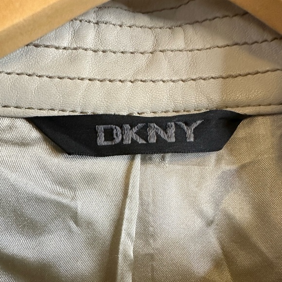 DKNY Vintage Leather Jacket.  Size XL - Picture 2 of 13